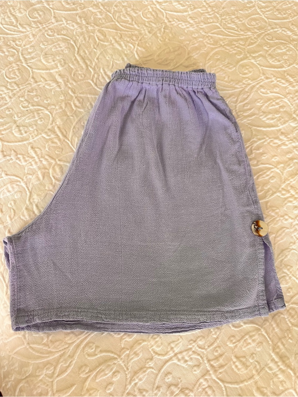 Women's Linen Lavender Shorts